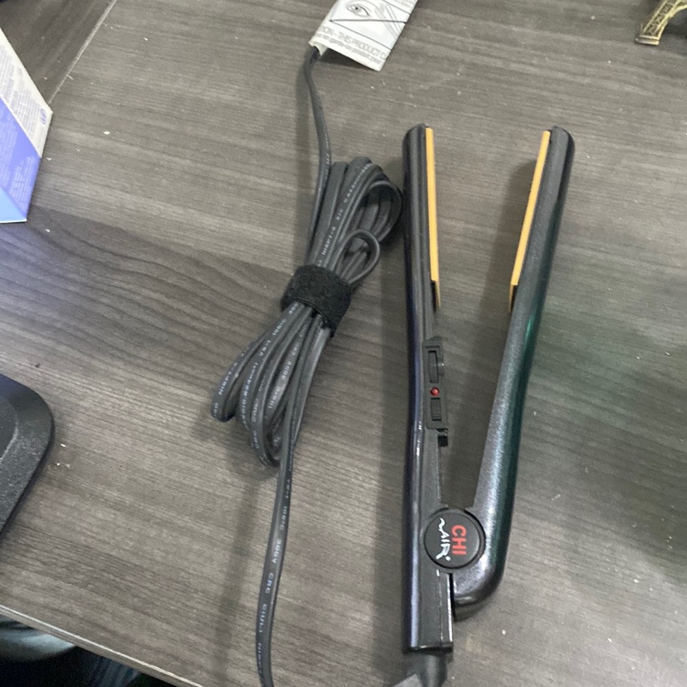 Chi Air small flat iron